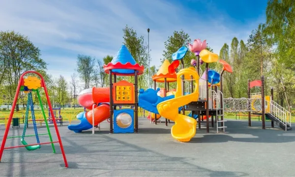 15 Playground Safety Rules Every Parent Needs to Know
